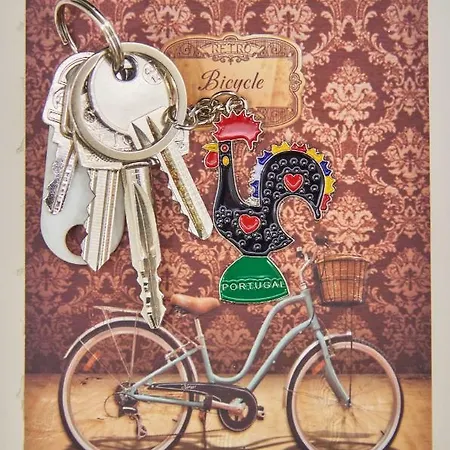 Light With Amazing Balcony, By Timecooler 리스본