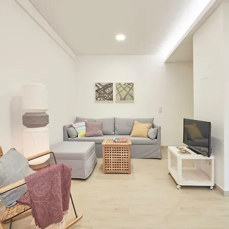 Light With Amazing Balcony, By Timecooler Apartment Lissabon