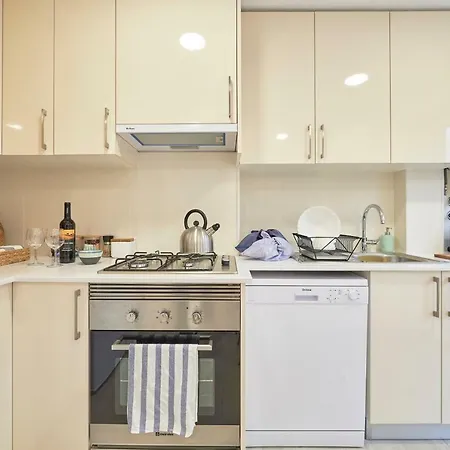 Light With Amazing Balcony, By Timecooler Apartament Lizbona